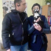 Кошка Эльза встретила свою новую семью!